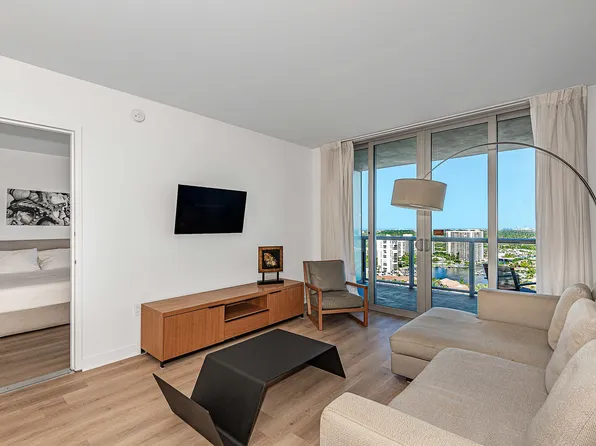 2602 E Hallandale Beach Blvd, Hallandale, FL