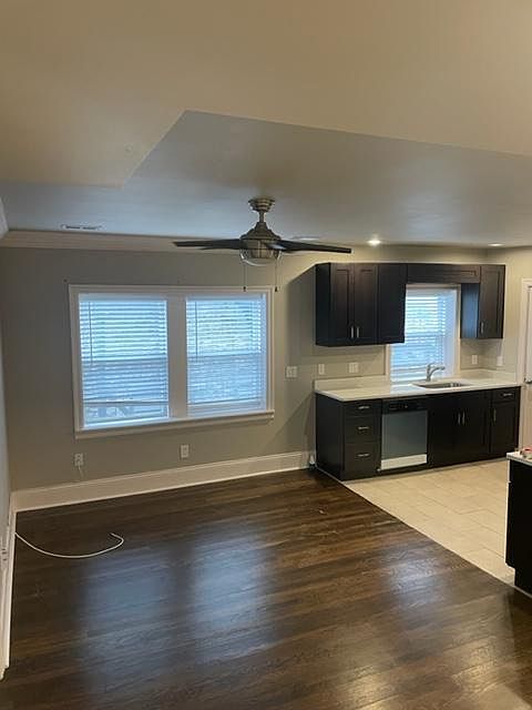 1st image of 3833 Wyandotte St #4
