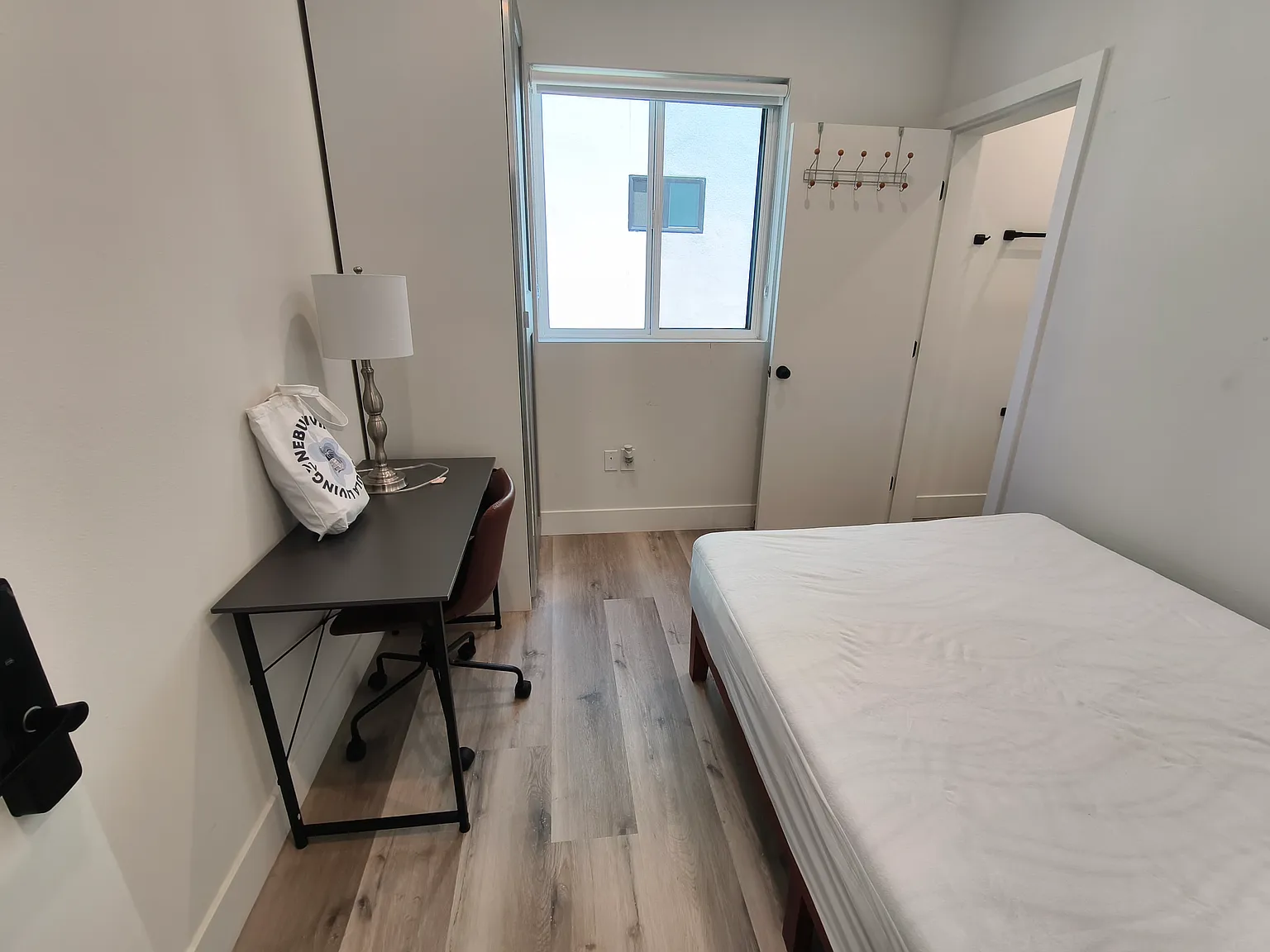 2 bed, 600 sqft, $1,380 — Photo 3