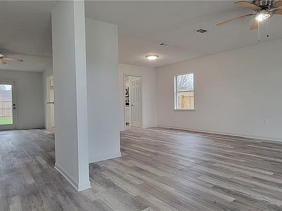 3rd image of 6120 Clearwater Dr