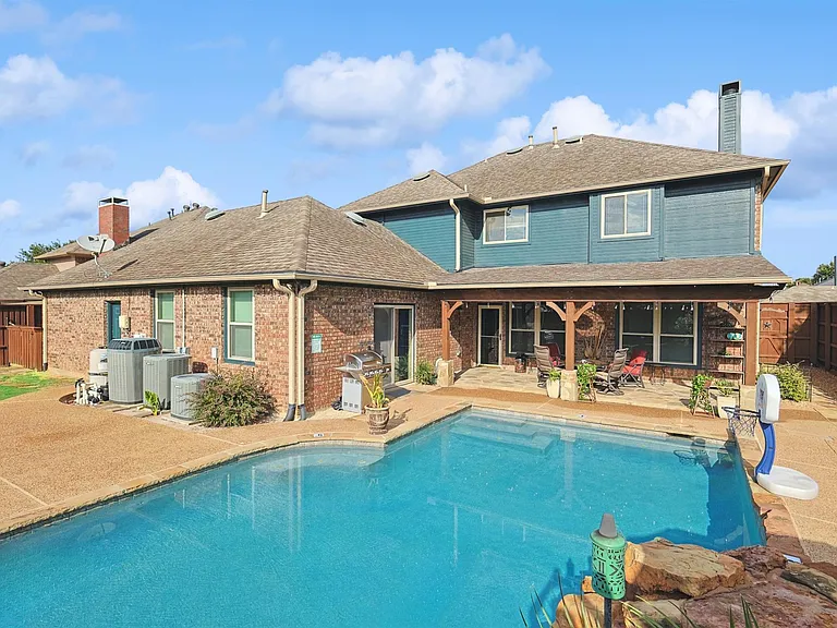 2080 Kamla Rd — Photo 50