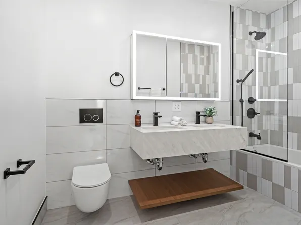 357 Leonard Street image 7 of 11