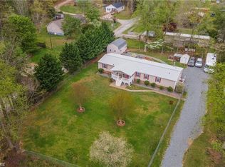 1007 High Rock Shores Dr, Lexington, NC 27292