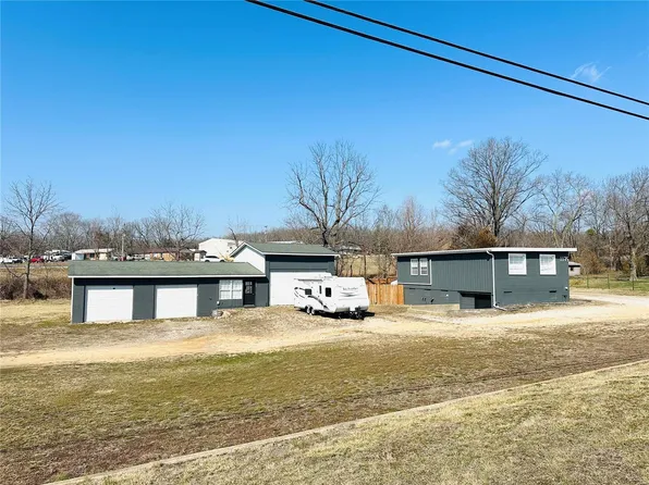 1173 E Springfield Rd, Sullivan, MO 63080