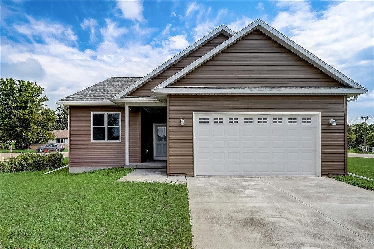 N6723 Clover LANE, Pardeeville, WI 53954 Zillow