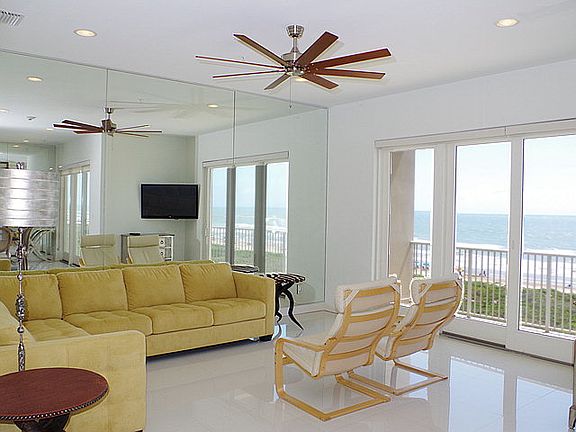 4th image of 2700 Gulf Blvd #301