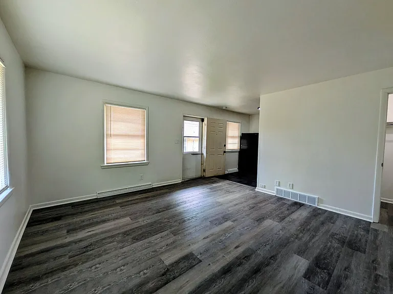 2611 Canterbury Ln #2612 — Photo 6