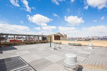 Rented by aptsandlofts.com