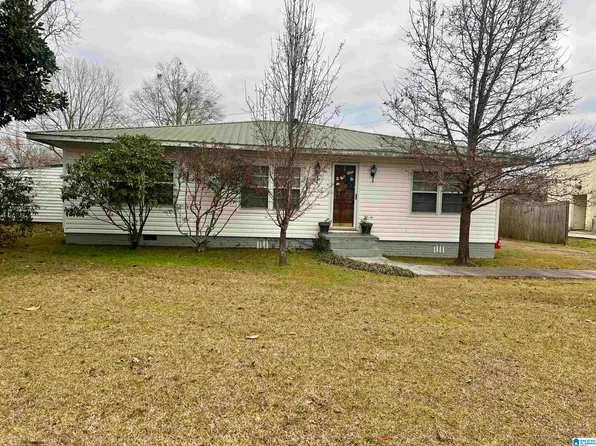 1438 Temple Ave N, Fayette, AL 35555