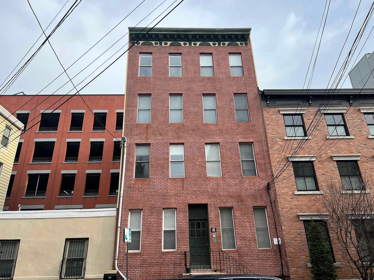 1 bed, 1.0 bath, 475 sqft, $2,600 — Photo 1