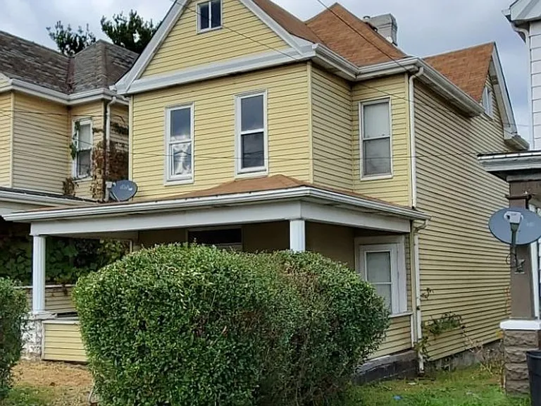 631 Reed Ave — Photo 1
