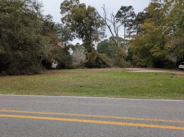 609 Sumrall Rd, Columbia, MS 39429