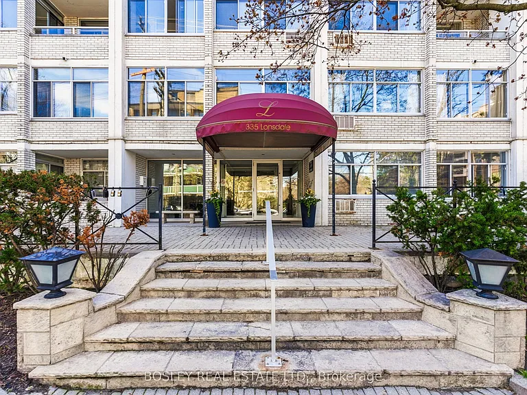 335 Lonsdale Rd #210 — Photo 33