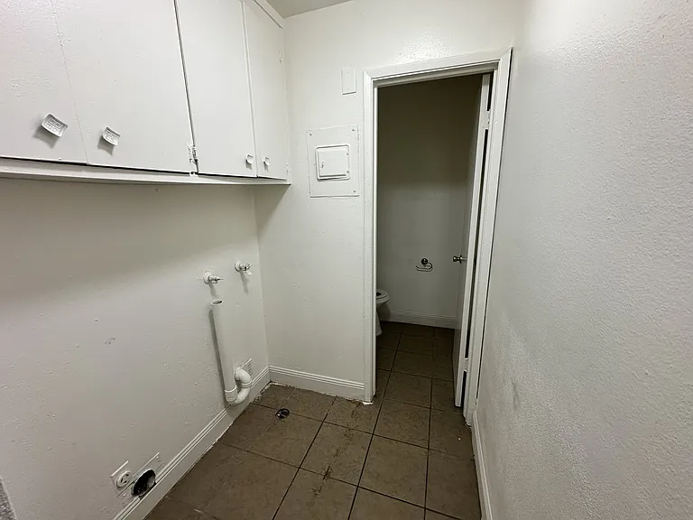 2129 S Union St #2125 — Photo 8