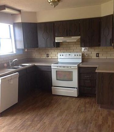 3rd image of 3725 State Road Z