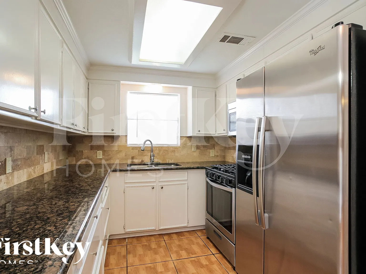 3 bed, 1.5 bath, 1357 sqft, $1,785 — Photo 4