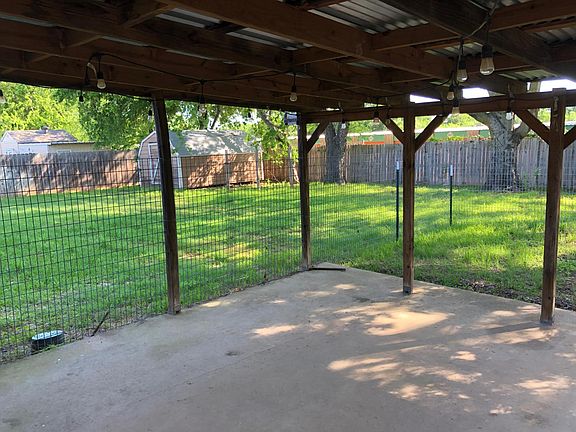 4th image of 605 Whisperview Cir