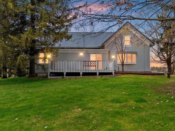 1202 County Road S, Manitowoc, WI 54220