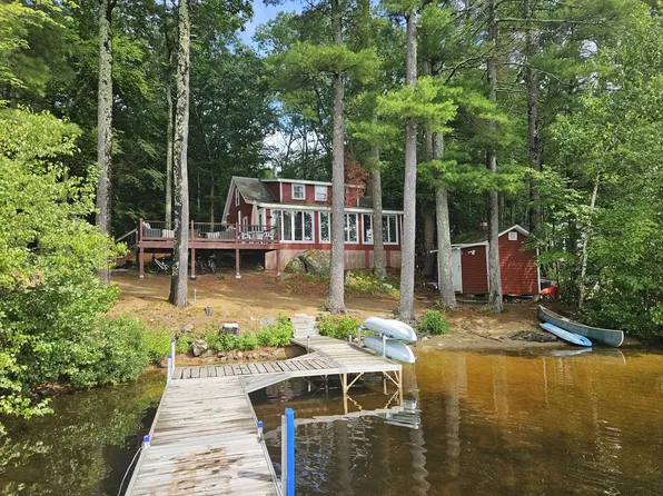 353 Mica Point Rd, Barrington, NH 03825