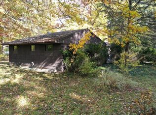 1050 Planet Ct, Porter, IN 46304