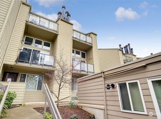 2933 76th Ave SE #42A, Mercer Island, WA 98040