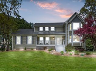 6909 Galena Rd, Bristol, IL 60512