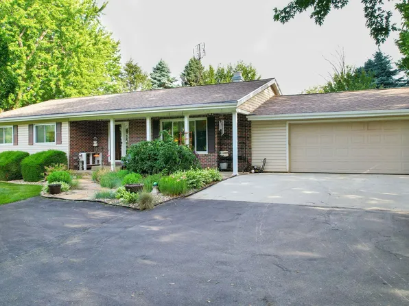 103 Carter Rd, Sergeant Bluff, IA 51054