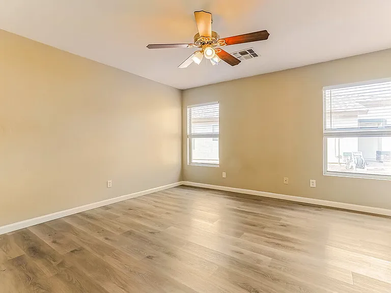12031 W Dahlia Dr — Photo 8