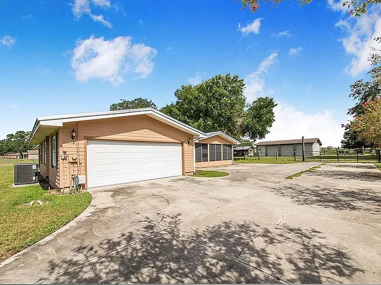 4854 E Hinson Ave — Photo 31
