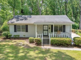 1069 South Ave, Forest Park, GA