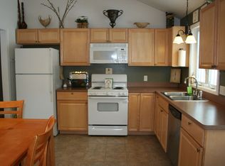 24 N Prospect St, Ansonia, CT 06401