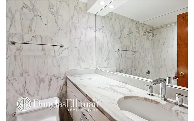 Rented by Douglas Elliman | media 14