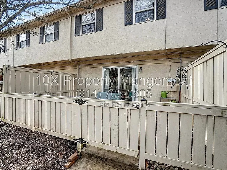 2566 Shore Line Ln — Photo 19
