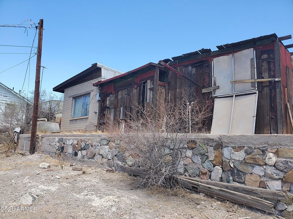 2nd image of 501 E 1ST Street