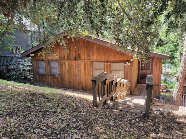 727 Mormon Springs Rd, Crestline, CA 92325