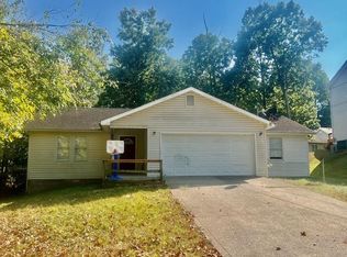 700 Oak Meadows Rd, Madisonville, KY 42431