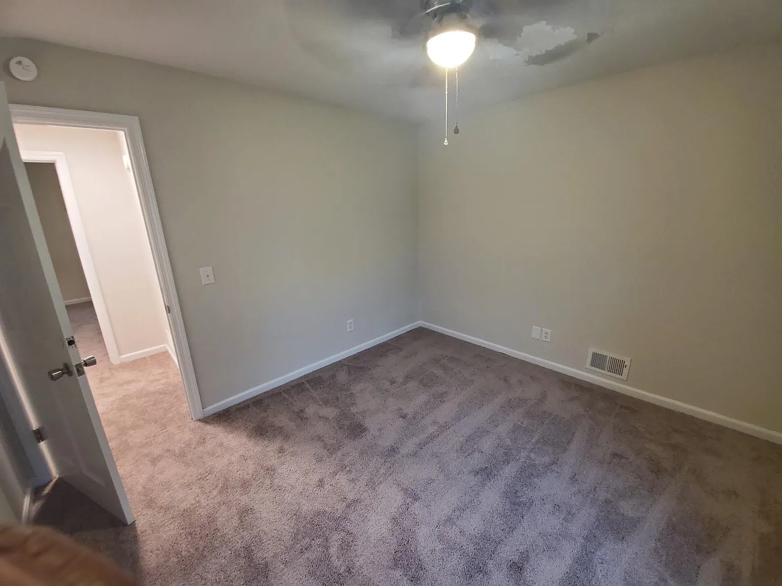 2 bed, 1.5 bath, 900 sqft, $1,499 — Photo 4
