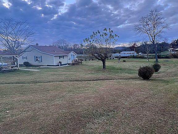 5th image of 2094 State Highway 141