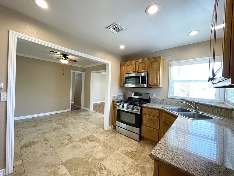 10228 Benson Ave — Photo 8