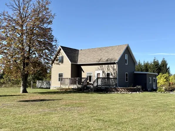 9063 Lincoln Rd, Harbor Beach, MI 48441