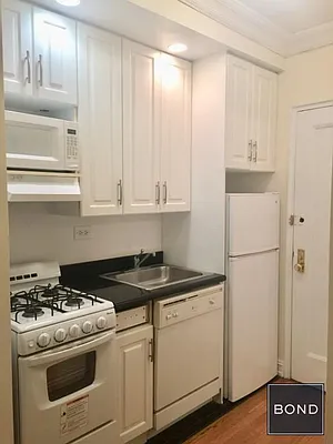 Rented by Bond New York | media 4