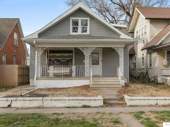 1326 Sumner St, Lincoln, NE 68502