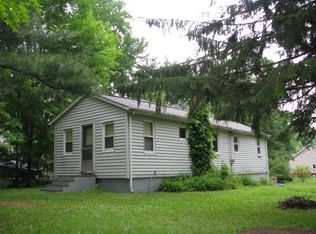 101 Cornelia Dr, Chardon, OH 44024