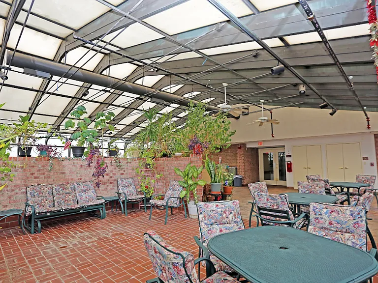 Charter House — Photo 1