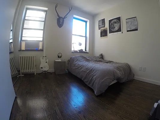 Rented by Bohemia Realty Group | media 36