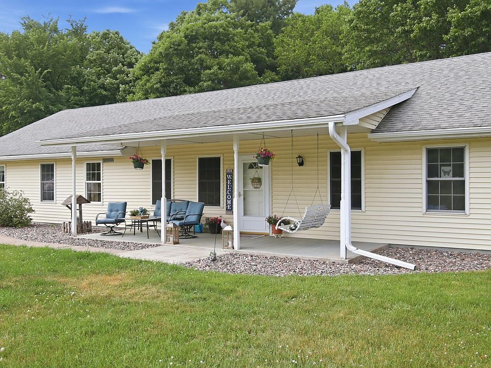 1st image of 607 River Blvd