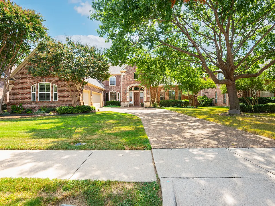 405 Martel Ln