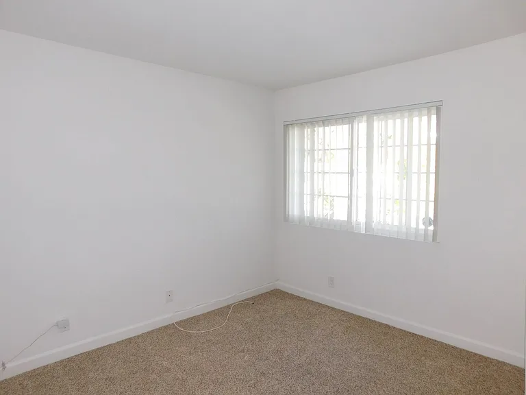 8312 Kingsdale Dr — Photo 19