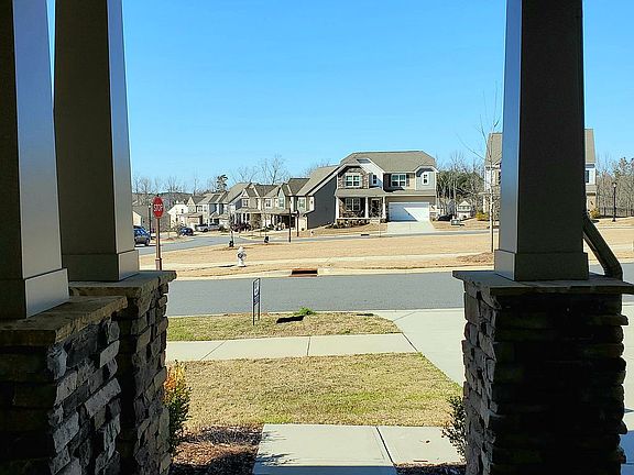 3rd image of 1341 Hideaway Gulch Dr