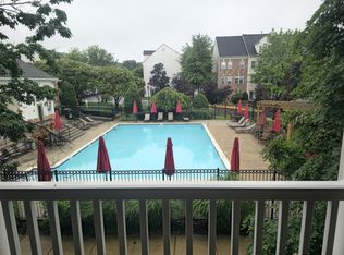6481 Cheyenne Dr Unit 203, Alexandria, VA 22312